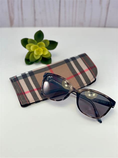 buy burberry sunglasses case|burberry eyeglasses case.